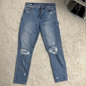american eagle mom jeans
